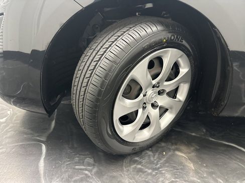 Used 2011 MAZDA MAZDA3 i Sport image 26