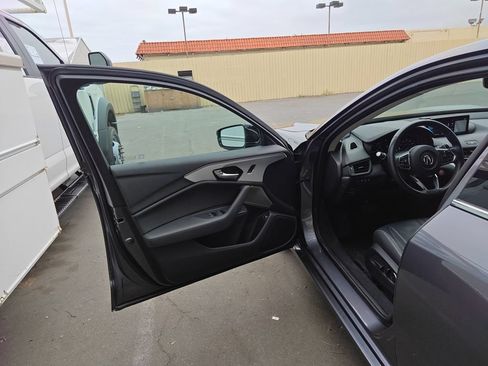 Used 2023 Acura TLX w/ Technology Package FWD image 4
