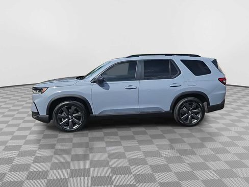 Certified 2025 Honda Pilot Sport image 4