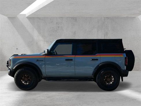 Certified 2022 Ford Bronco Badlands w/ Sasquatch Package image 6