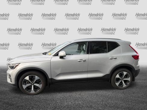 Certified 2023 Volvo XC40 B5 Plus w/ Driver Assist Package image 8