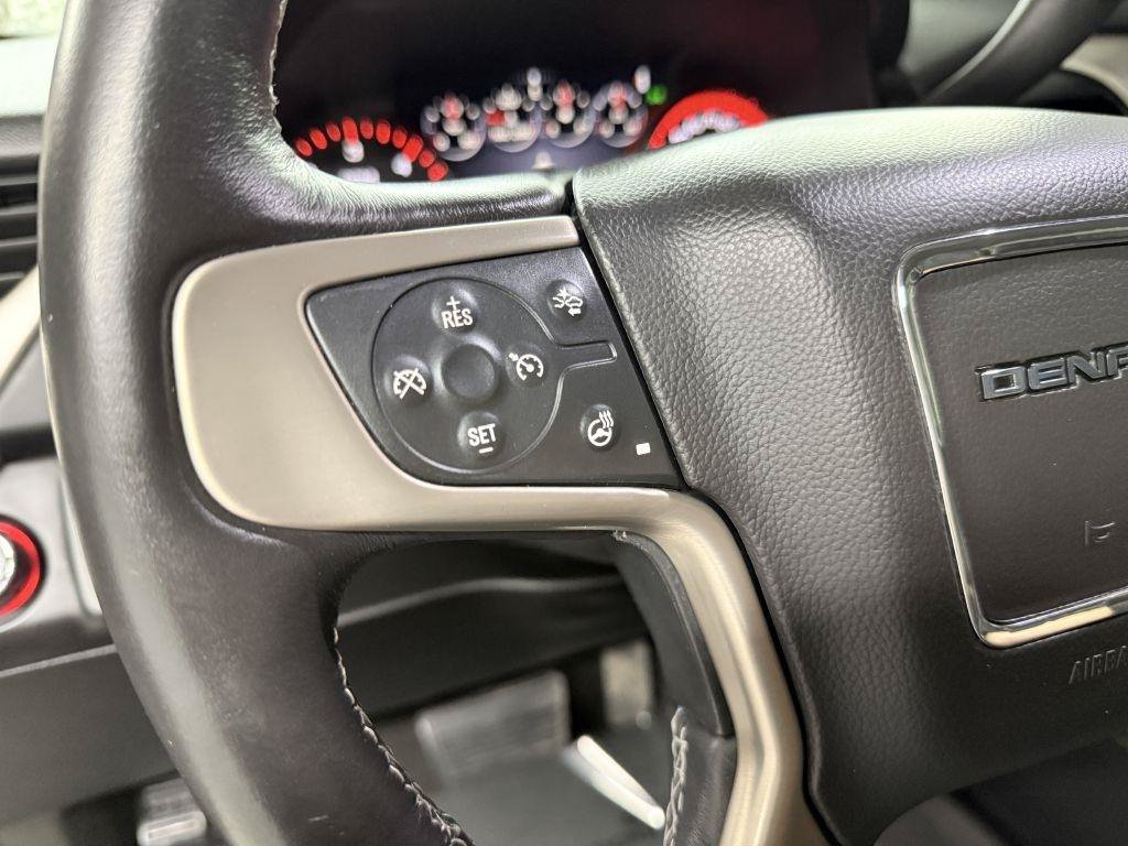 Used 2016 GMC Yukon XL Denali w/ Open Road Package AWD/4WD image 21
