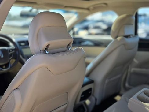 Used 2017 Lincoln MKZ Reserve image 14