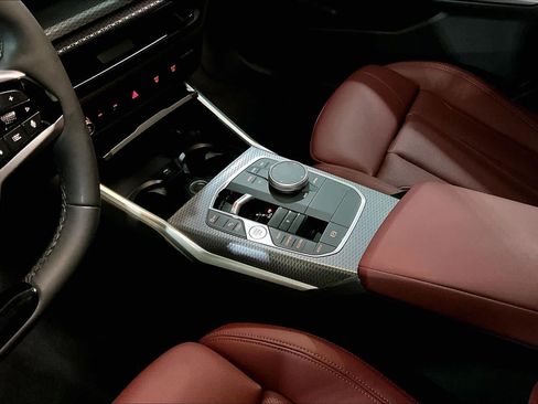 Used 2025 BMW 330i xDrive Sedan w/ M Sport Package AWD/4WD image 16