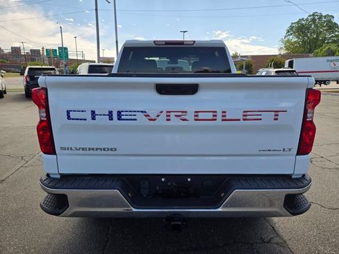 Used 2022 Chevrolet Silverado 1500 LT w/ Protection Package AWD/4WD image 8