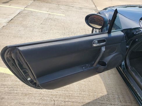 Used 2007 MAZDA MX-5 Miata Sport w/ Convenience Pkg RWD image 11