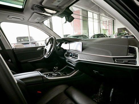 Used 2022 BMW X7 xDrive40i w/ Premium Package image 34