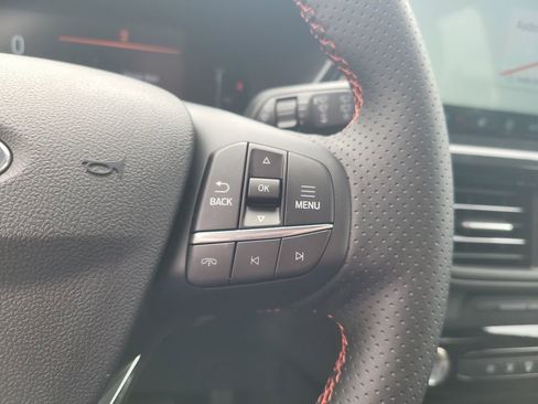 New 2025 Ford Escape ST-Line w/ Equipment Group 301A image 15