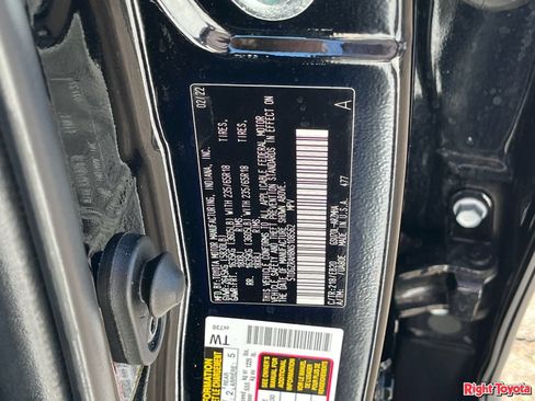 Used 2022 Toyota Highlander XLE FWD image 33