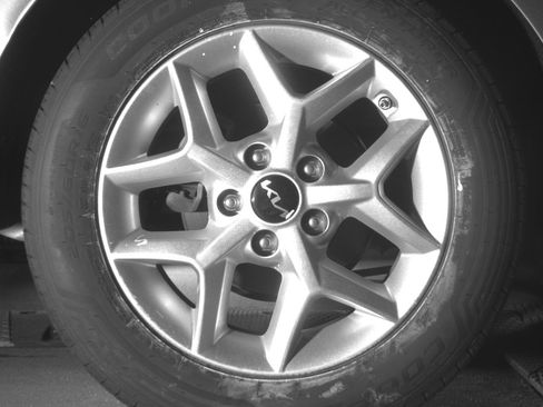 Used 2025 Kia Soul LX w/ LX Technology Package FWD image 15
