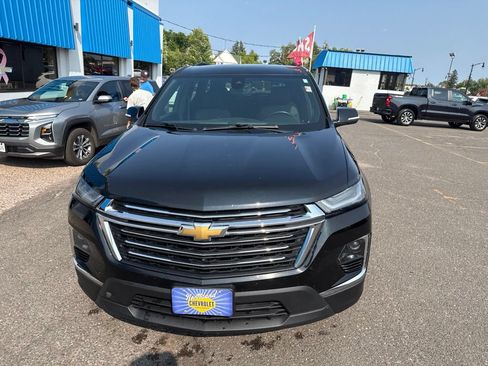 Used 2023 Chevrolet Traverse LT w/ Rear Camera Mirror Package AWD/4WD image 4