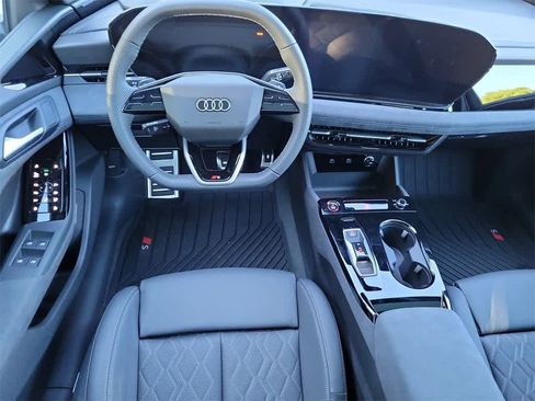 New 2025 Audi S6 e-tron Premium Plus image 18