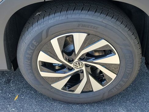 New 2026 Volkswagen Tiguan S image 5