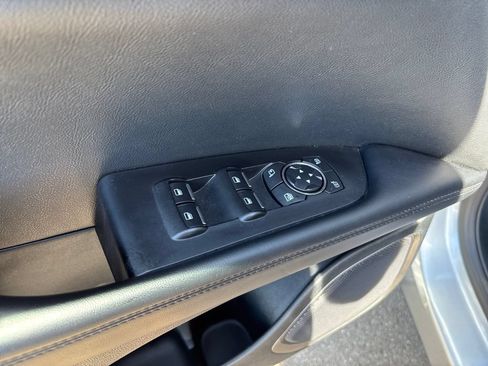 Used 2022 Lincoln Nautilus AWD w/ Premium Package image 13