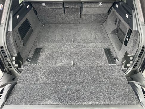 Certified 2023 Land Rover Range Rover Autobiography image 35