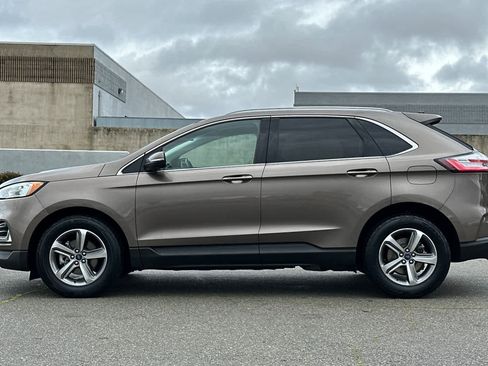 Used 2019 Ford Edge SEL w/ Equipment Group 201A image 9