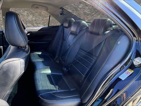 Used 2016 Toyota Camry XLE image 24