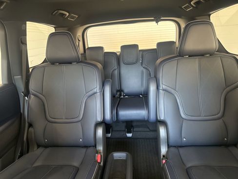 New 2026 INFINITI QX80 4WD image 29