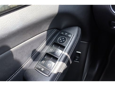 Used 2018 Mercedes-Benz GLE 350 image 30