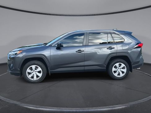 Used 2024 Toyota RAV4 LE FWD image 5