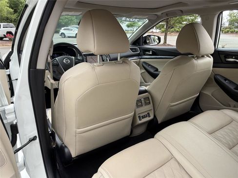 Used 2023 Nissan Maxima Platinum w/ Sport Mat Group FWD image 25