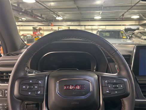 Used 2022 GMC Yukon AT4 w/ Max Trailering Package image 12