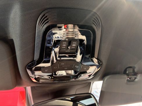 New 2025 Alfa Romeo Stelvio Sprint image 22