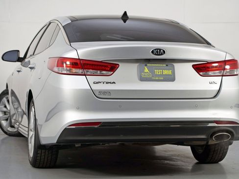 Used 2016 Kia Optima EX w/ Premium Package image 5