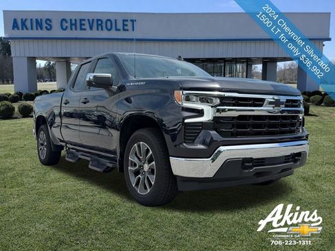 Used 2024 Chevrolet Silverado 1500 LT AWD/4WD image 7