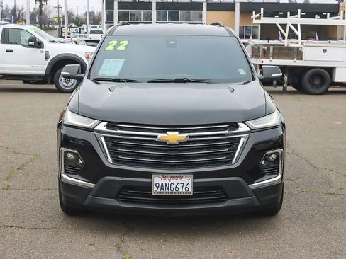 Used 2022 Chevrolet Traverse LT image 6