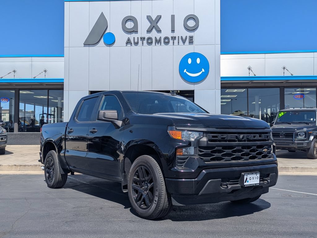 Used 2022 Chevrolet Silverado 1500 Custom AWD/4WD image 1