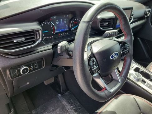 Certified 2024 Ford Explorer ST-Line w/ Class IV Trailer Tow Package image 18