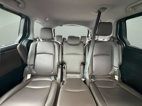 Used 2023 Honda Odyssey Touring image 14