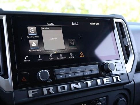 Certified 2025 Nissan Frontier SV w/ SV Convenience Package RWD image 11