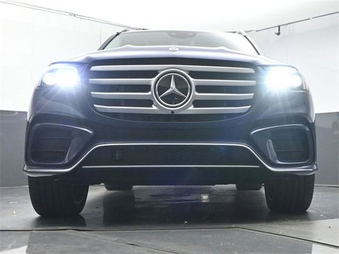 New 2026 Mercedes-Benz GLS 450 4MATIC image 35