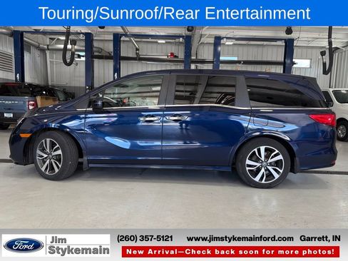 Used 2024 Honda Odyssey Touring image 3