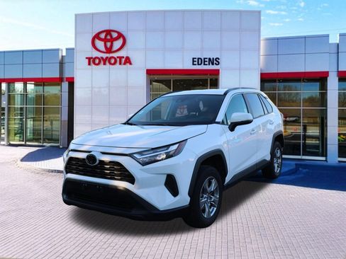 Certified 2025 Toyota RAV4 XLE FWD image 10