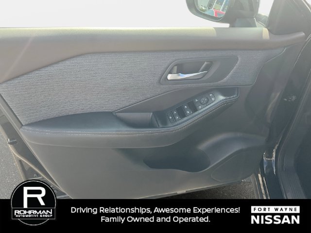 Certified 2023 Nissan Rogue SV AWD/4WD image 30
