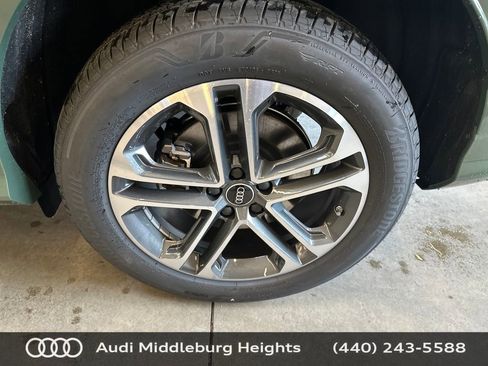 Certified 2025 Audi Q5 Premium Plus w/ Premium Plus AWD/4WD image 32