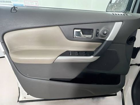 Used 2014 Ford Edge SEL w/ Equipment Group 205A AWD/4WD image 31