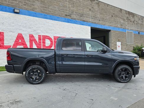New 2026 RAM 1500 Big Horn AWD/4WD image 8