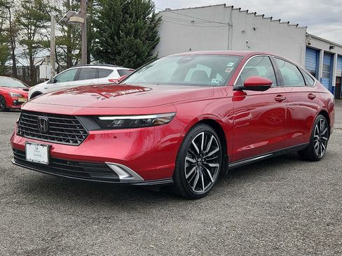 Certified 2023 Honda Accord Touring image 3