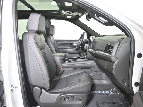 Used 2025 Chevrolet Tahoe RST w/ Comfort Package image 13