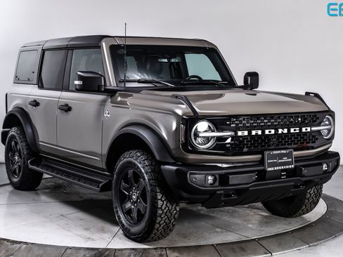 Used 2025 Ford Bronco Outer Banks image 1