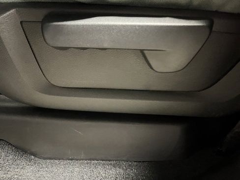 Used 2022 RAM 3500 Big Horn image 18