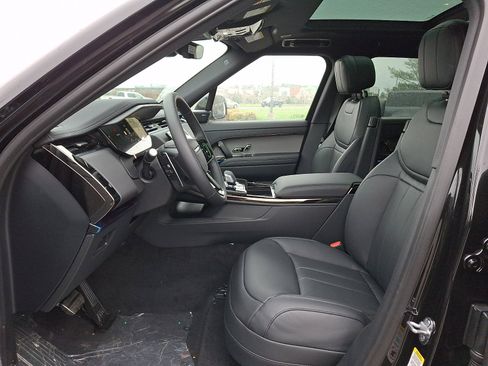 New 2026 Land Rover Range Rover Sport Dynamic SE AWD/4WD image 10