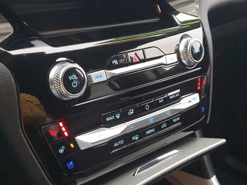 Used 2023 Ford Explorer Limited w/ Equipment Group 301A image 21