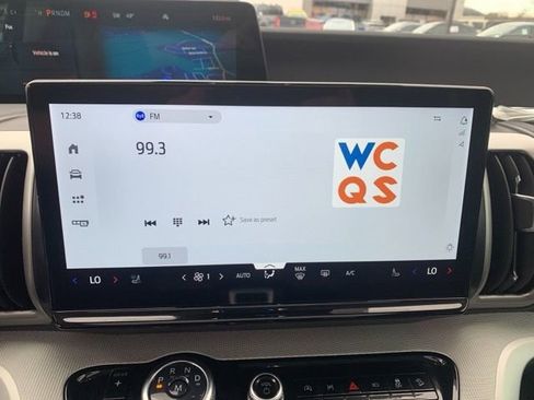 New 2025 Ford Expedition Active image 17