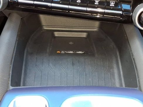 Used 2025 Chevrolet Equinox EV LT w/ Convenience Package FWD image 21