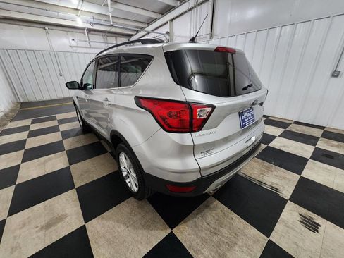 Used 2019 Ford Escape SEL image 8